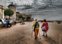 17 - TWO LADIES IN OSTENDE - GILLIOT MICHEL - belgium <div